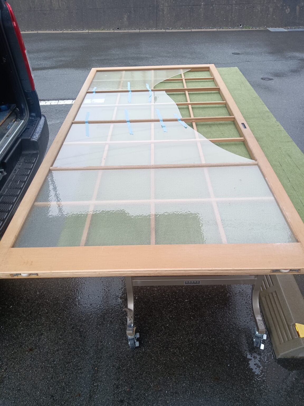 障子ガラス割れ 施工前